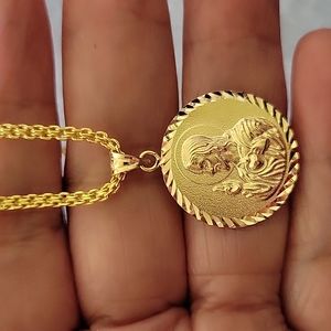 18k Religious necklace/pendant